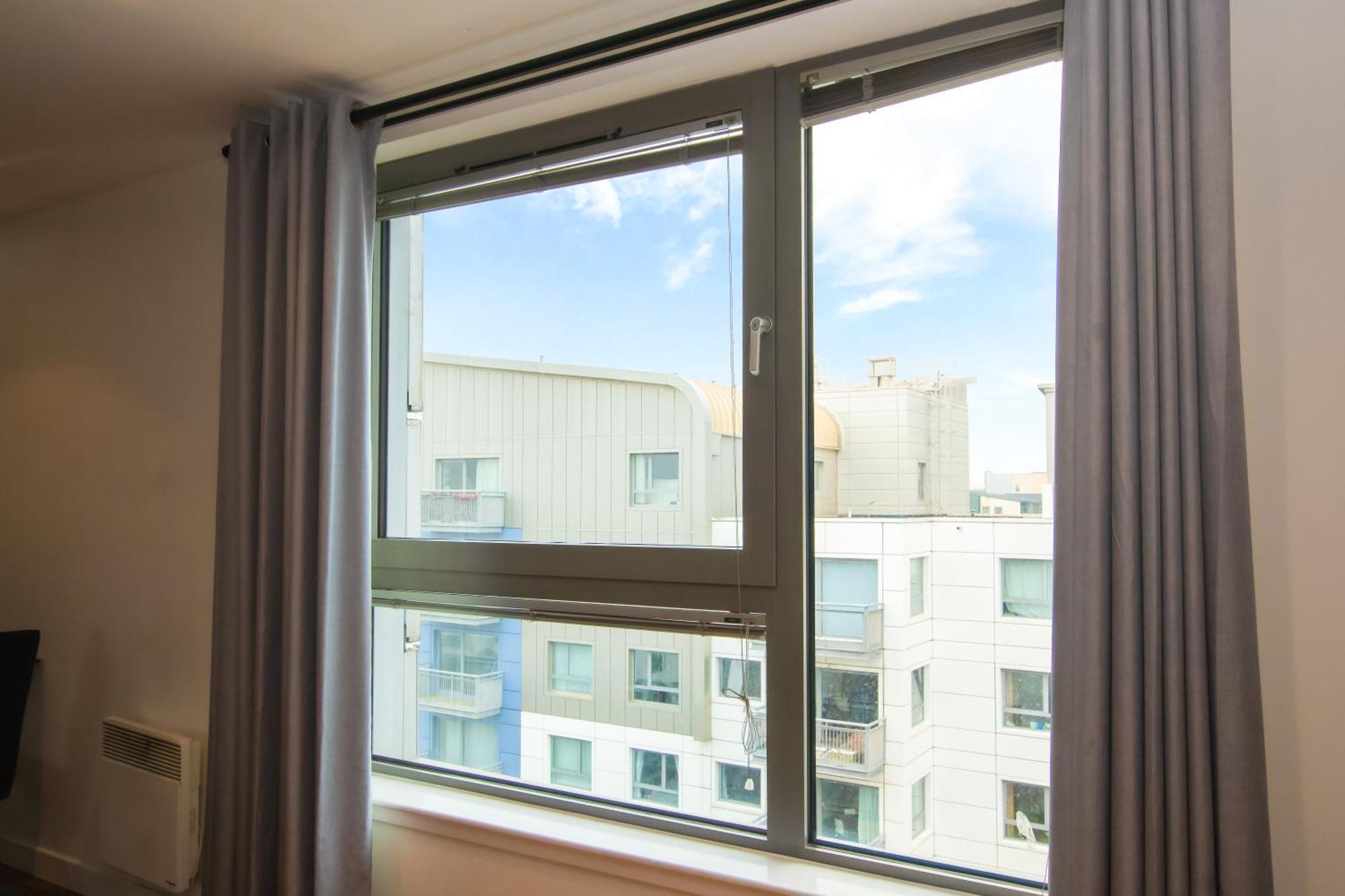 Blue Harbour Apartments เอดินบะระ ภายนอก รูปภาพ